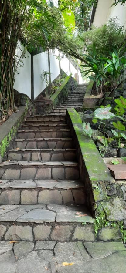 Guesthouse The 4 Fish Manado Luaran gambar